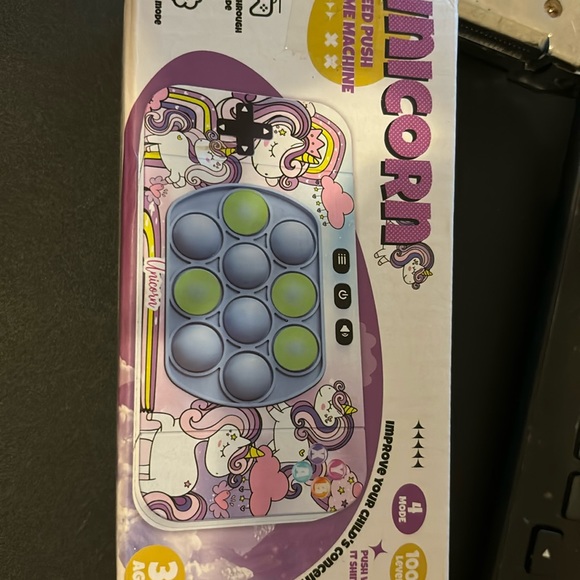 Unicorn pop it battery operated game - Picture 1 of 1